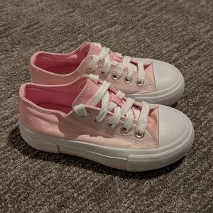 Wonder Nation Pink Canvas Sneakers with White Platform Soles - Kids 13